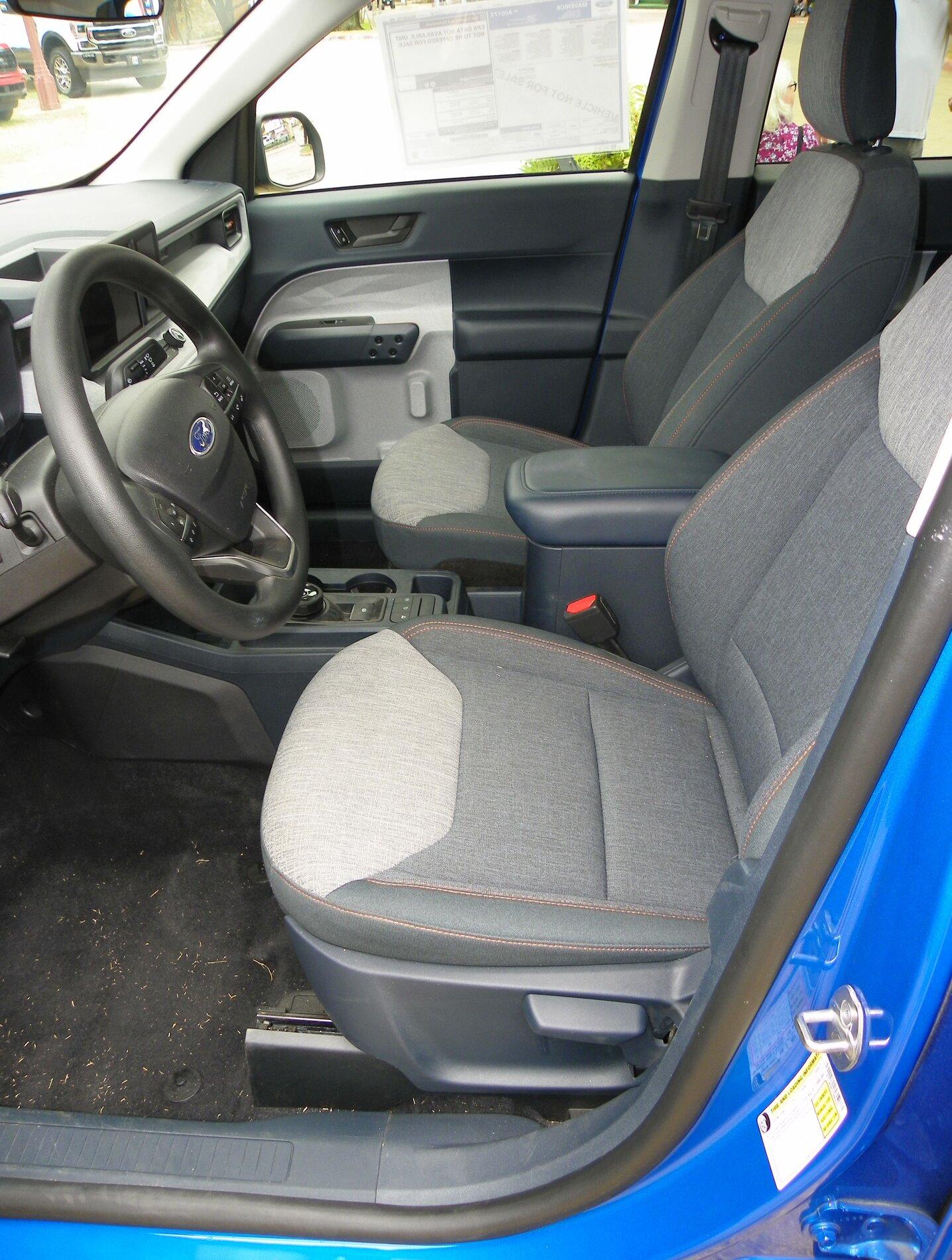 Ford Maverick High quality XLT Interior photos? Front Seats.JPG