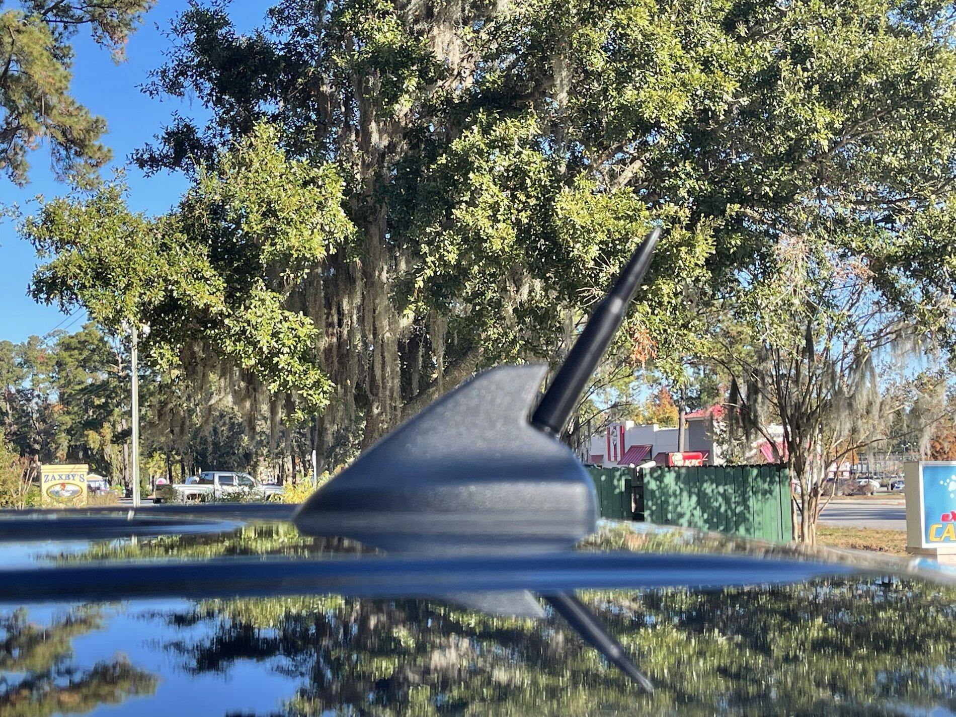 Ford Maverick Craven speed antenna installed A7D82D16-0021-46BC-BE17-DD2D2C878F29