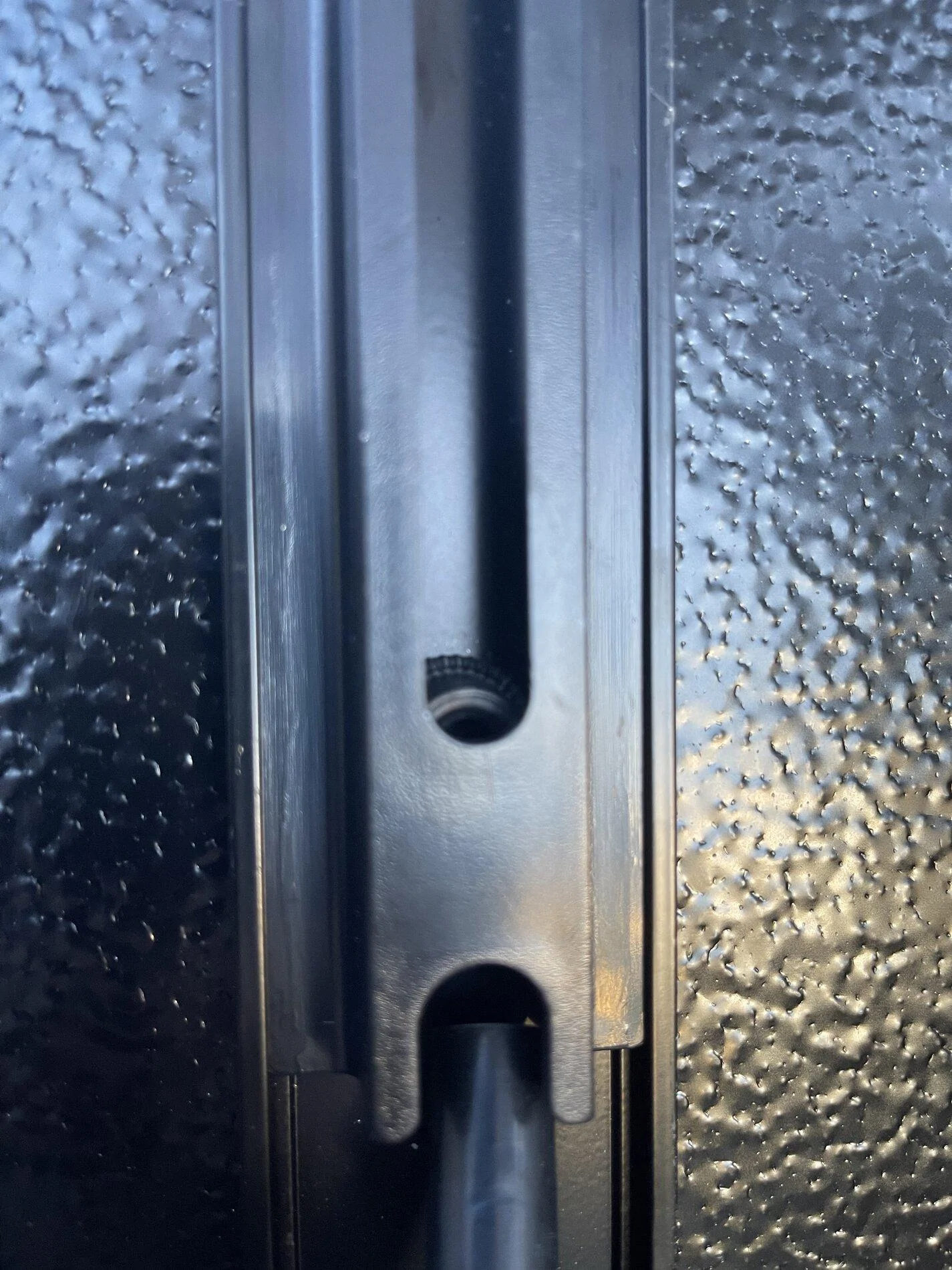 Ford Maverick Tri-fold fitment and prop rod question. 674DF77B-CDE9-43C4-8558-9E11AB68701F