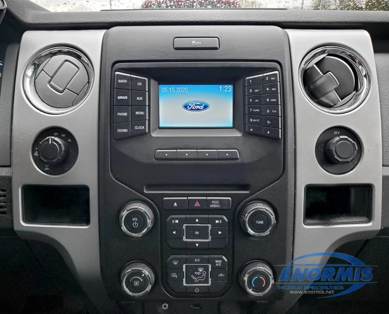 Ford Maverick A Minor Issue With The Infotainment System 2013-F-150-Dash-with-Display-that-needed-Repaired