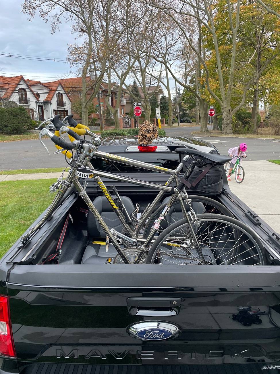 Ford Maverick New bike racking solution with rolling tonneau IMG_3481