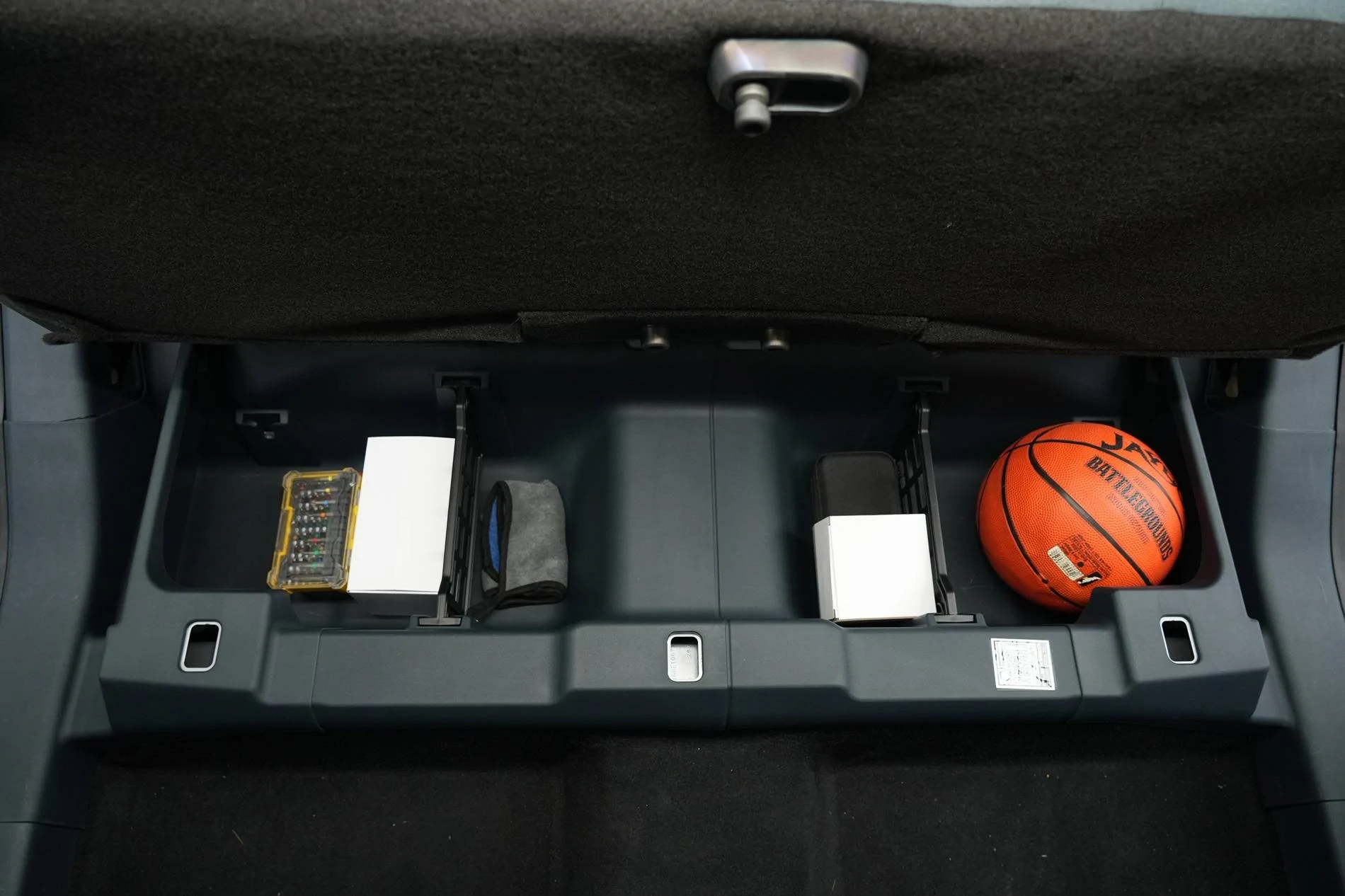 Ford Maverick MABETT| Rear Under Seat Dividers Available Now! DSC09830