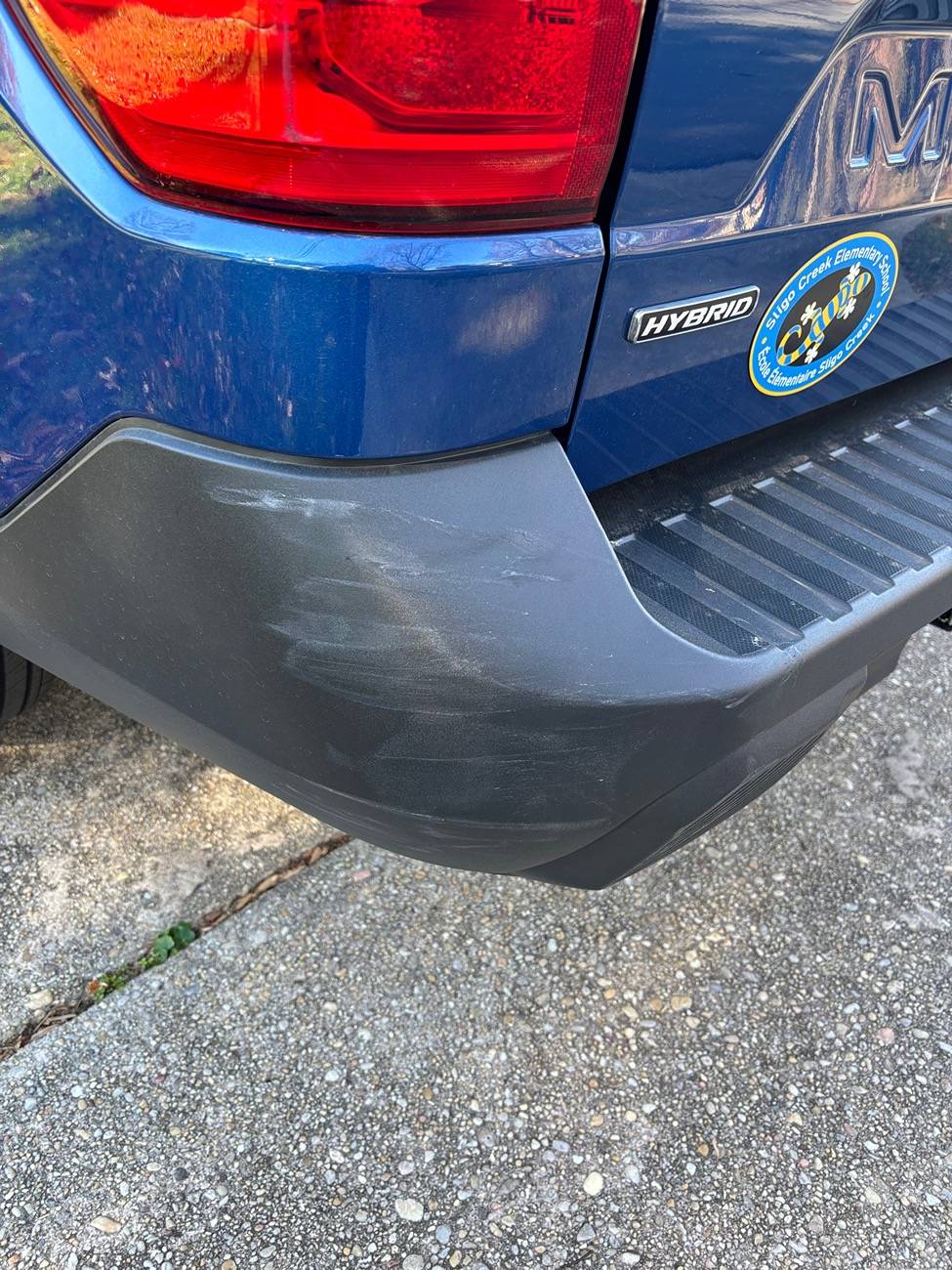 Ford Maverick Rear bumper - Is it broken? Can it be fixed? IMG_1951