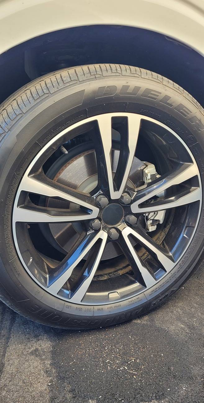 Ford Maverick 19" Volvo wheels 750 obo 20241108_142516