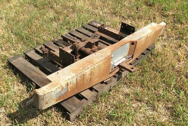 Ford Maverick How about this front bumper on a Maverick 1732200916548-u