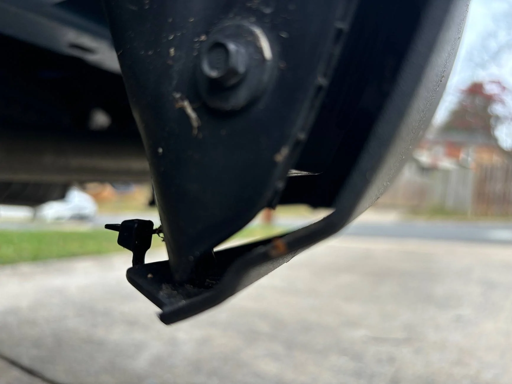 Ford Maverick Rear bumper - Is it broken? Can it be fixed? IMG_1995