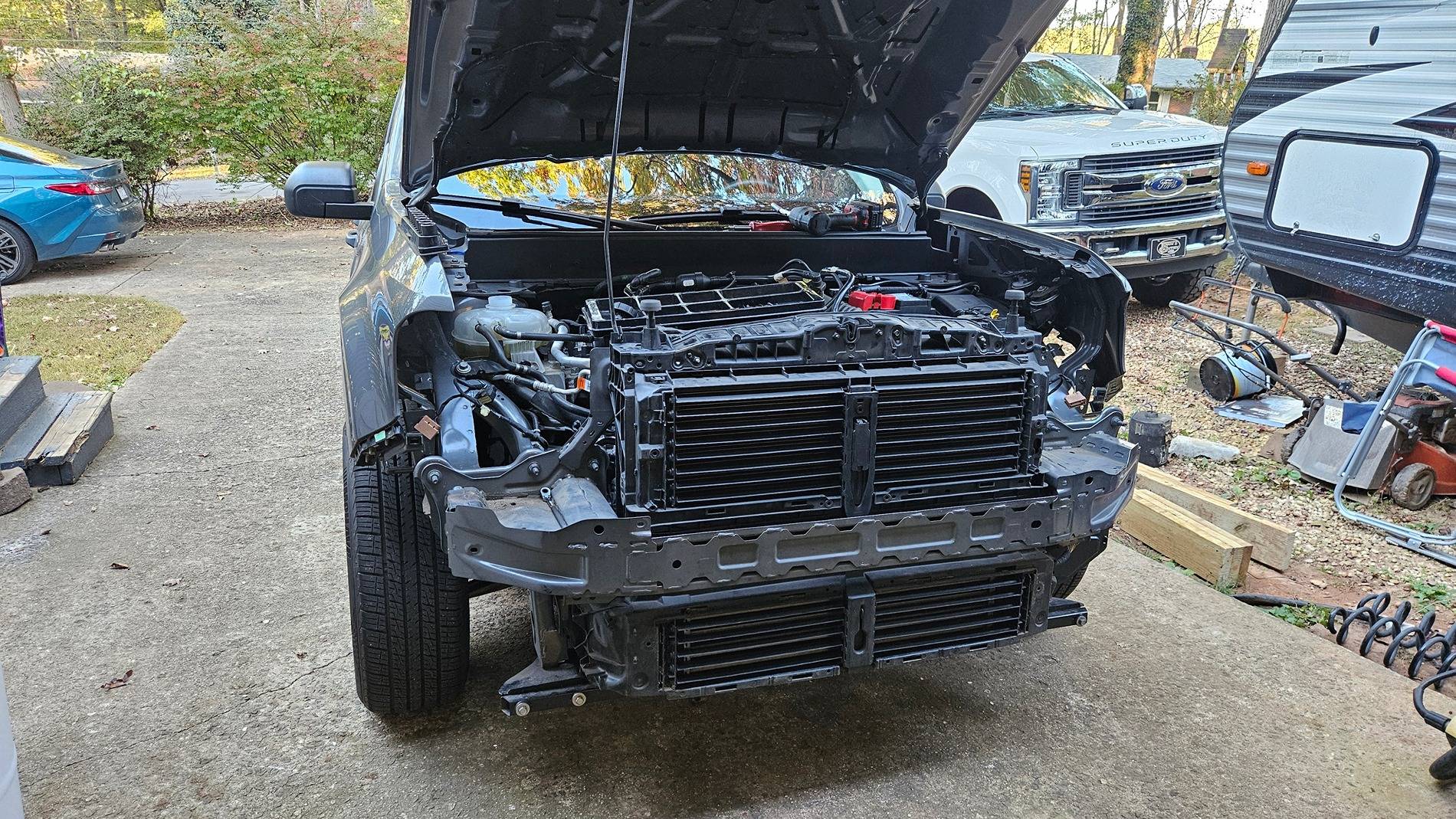Ford Maverick Possible to swap 2025 front bumper & headlights onto 2022 Maverick XLT? 1000014460