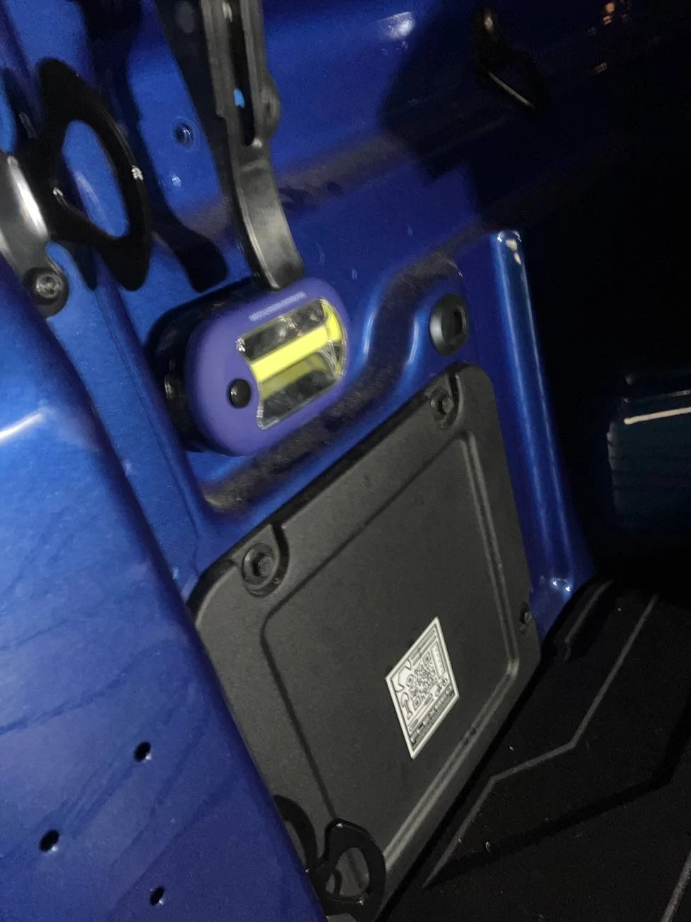 Ford Maverick Dirt Cheap DIY Bed Lights IMG_0191