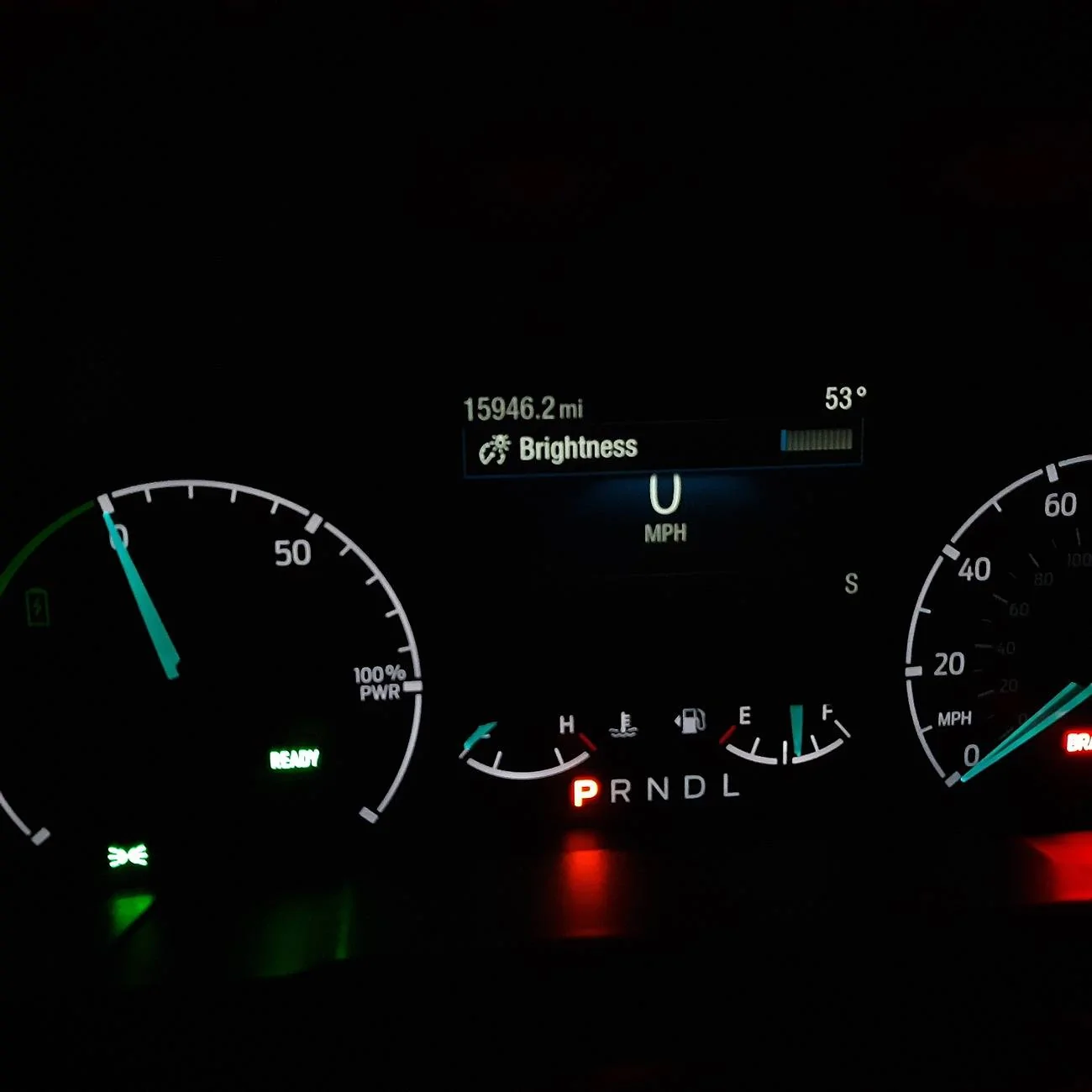 Ford Maverick Cannot dim the speedometer or battery dial, just the center information 20241130_102423