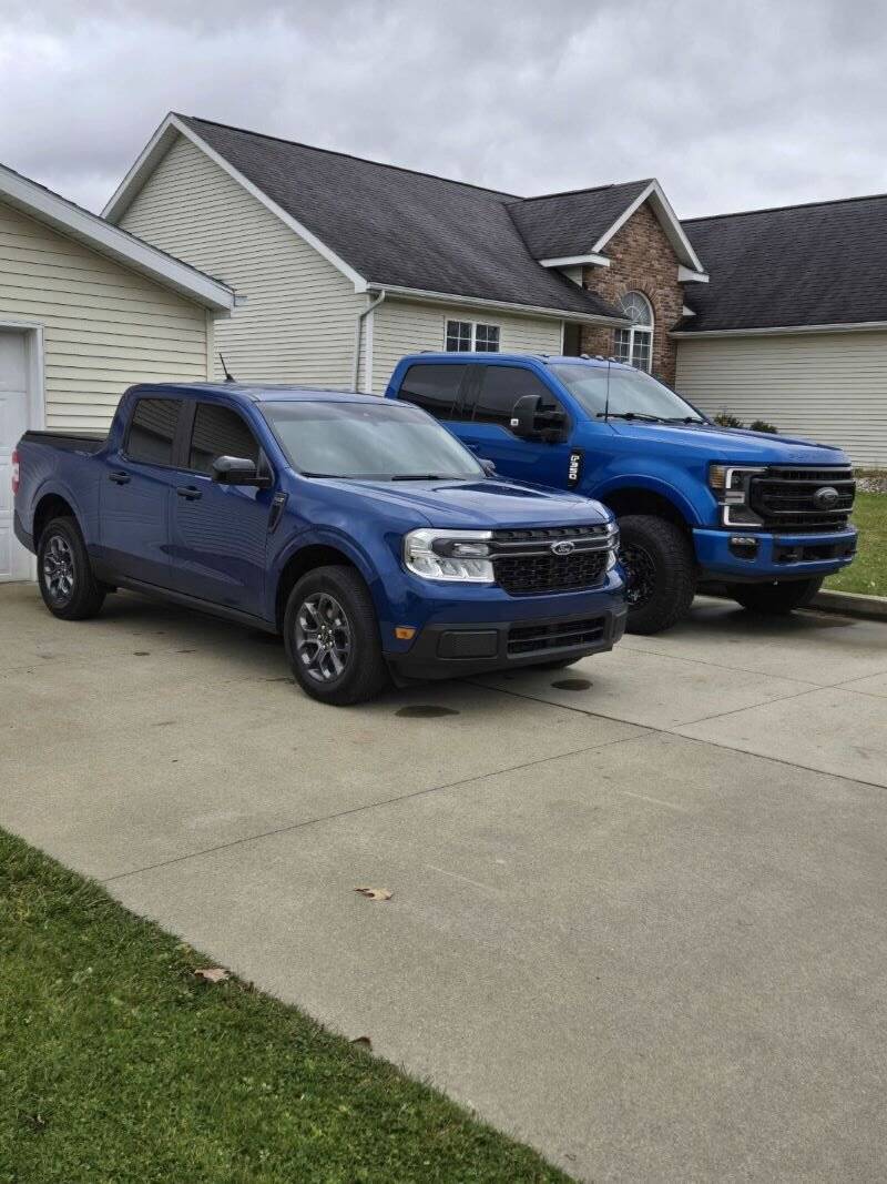 Ford Maverick Post your Maverick next to ridiculously large trucks - photos thread Maverick1
