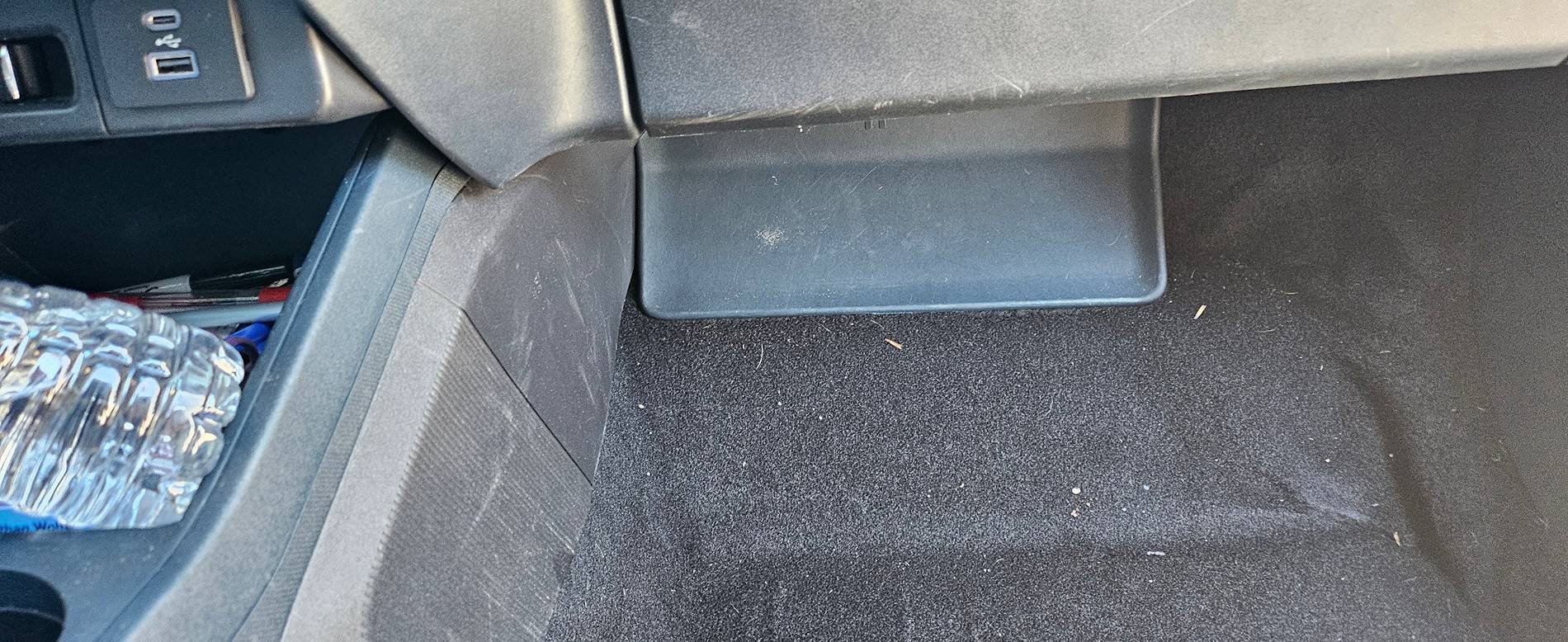 Ford Maverick Does your passenger side look like this? 20241202_122613