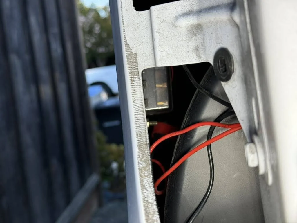 Ford Maverick How To - Adding Aux Power Input for Flexbed (w/ Photos) 96EE8CE1-FEA1-4924-B8F4-1B2EA0E84435_1_105_c