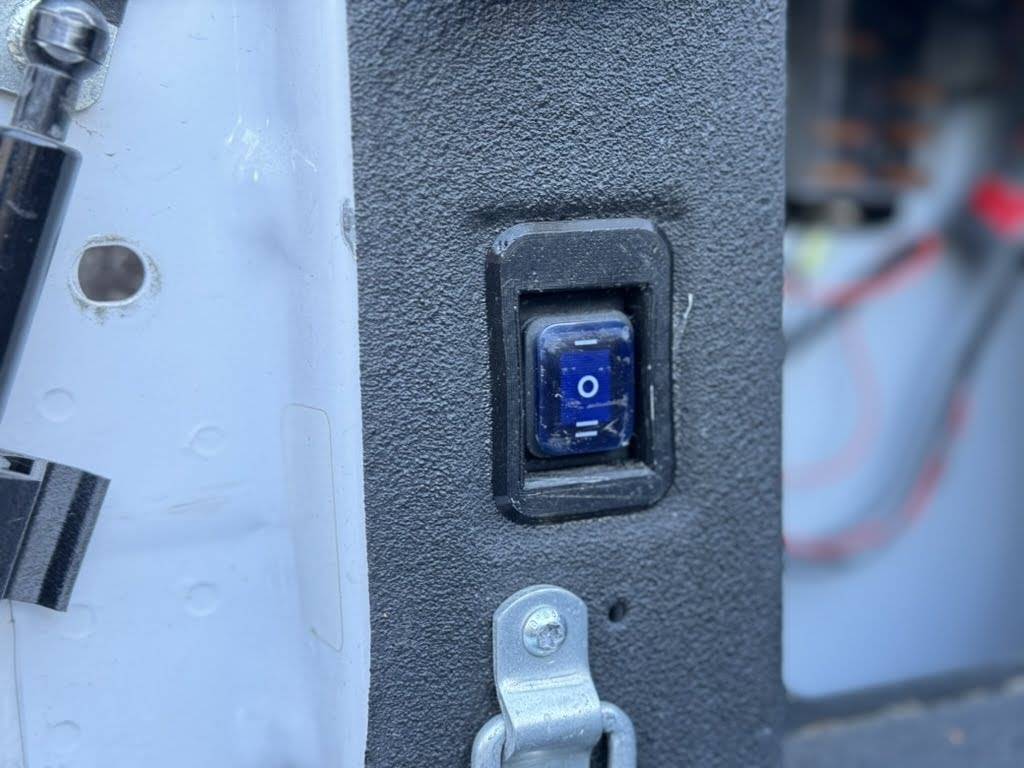 Ford Maverick How To - Adding Aux Power Input for Flexbed (w/ Photos) 37D4BB4F-F22C-49B7-AA77-AC4B20AB5E94_1_105_c
