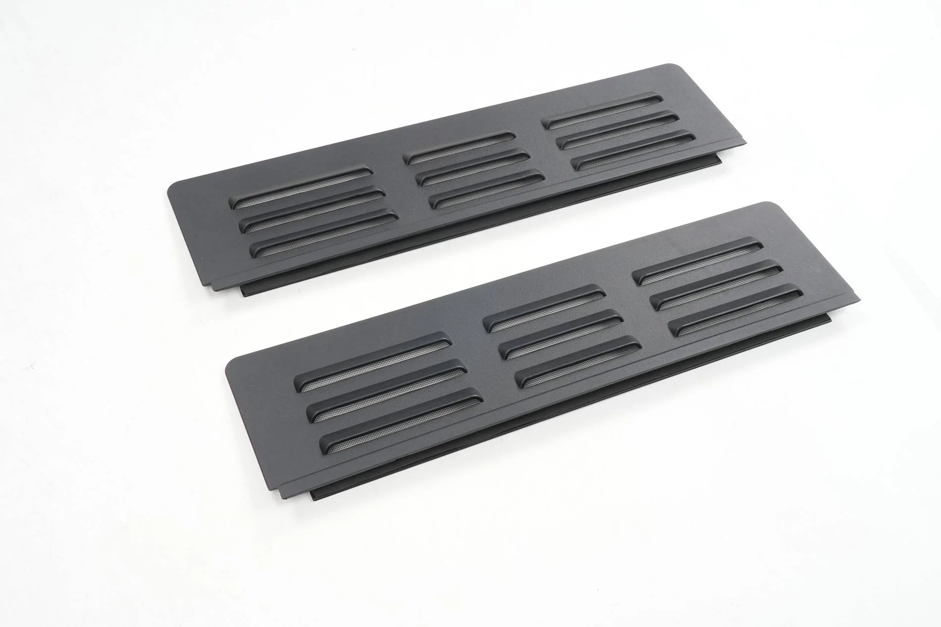Ford Maverick Mabett | Rear Window Vent Just Launched – Drive in Comfort with Fresh Air Every Mile! DSC02168