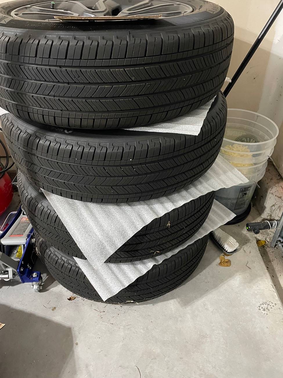 Ford Maverick BAP wheels/tires IMG_0656
