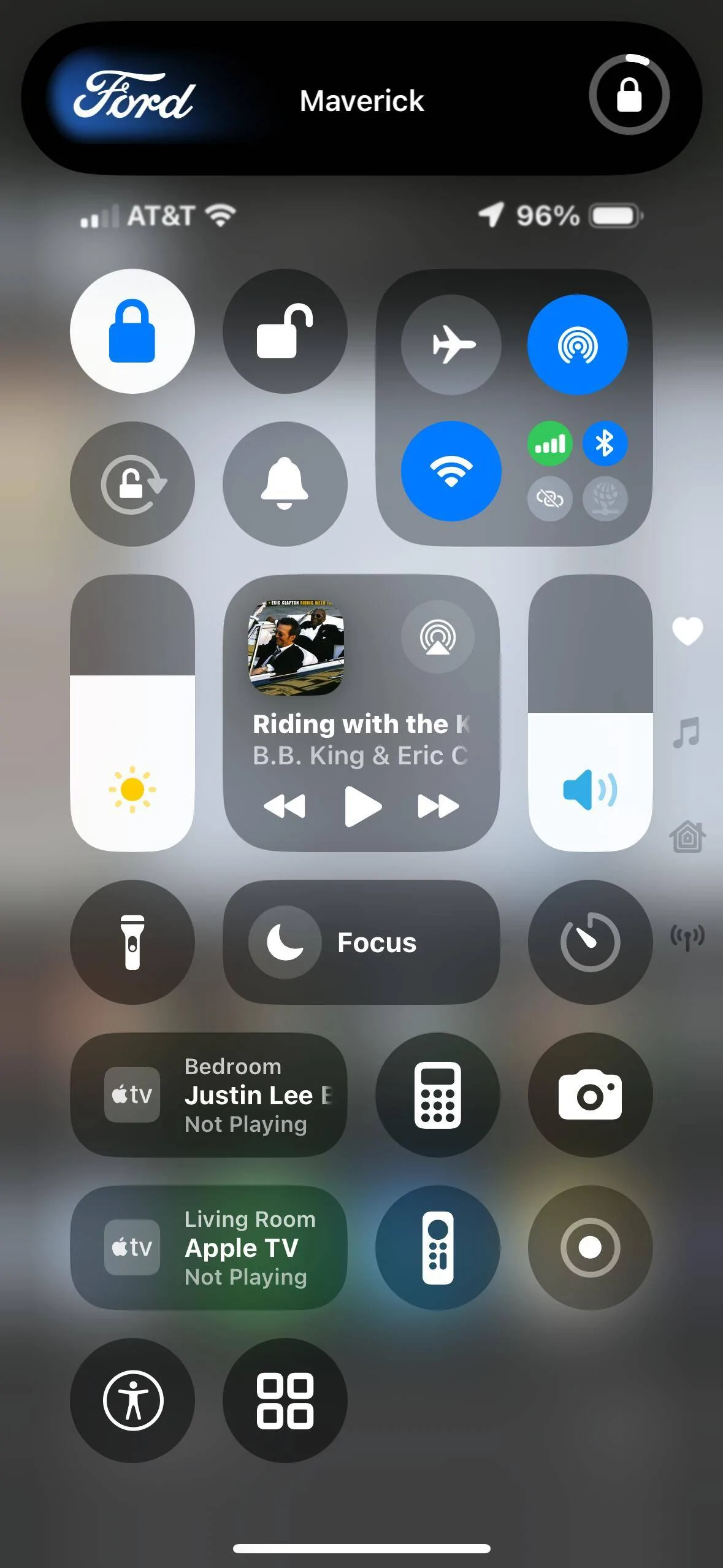 Ford Maverick New FordPass updated control center lock/unlock function on iOS Devices IMG_0313