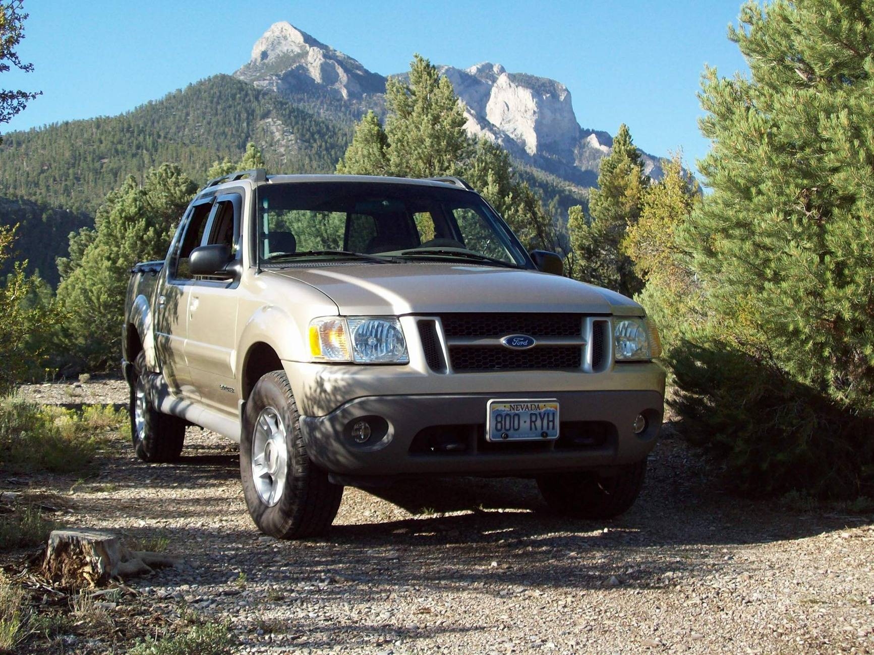 Ford Maverick Manual Sliding Rear Glass Aftermarket Solution - LQQK 147.JPG