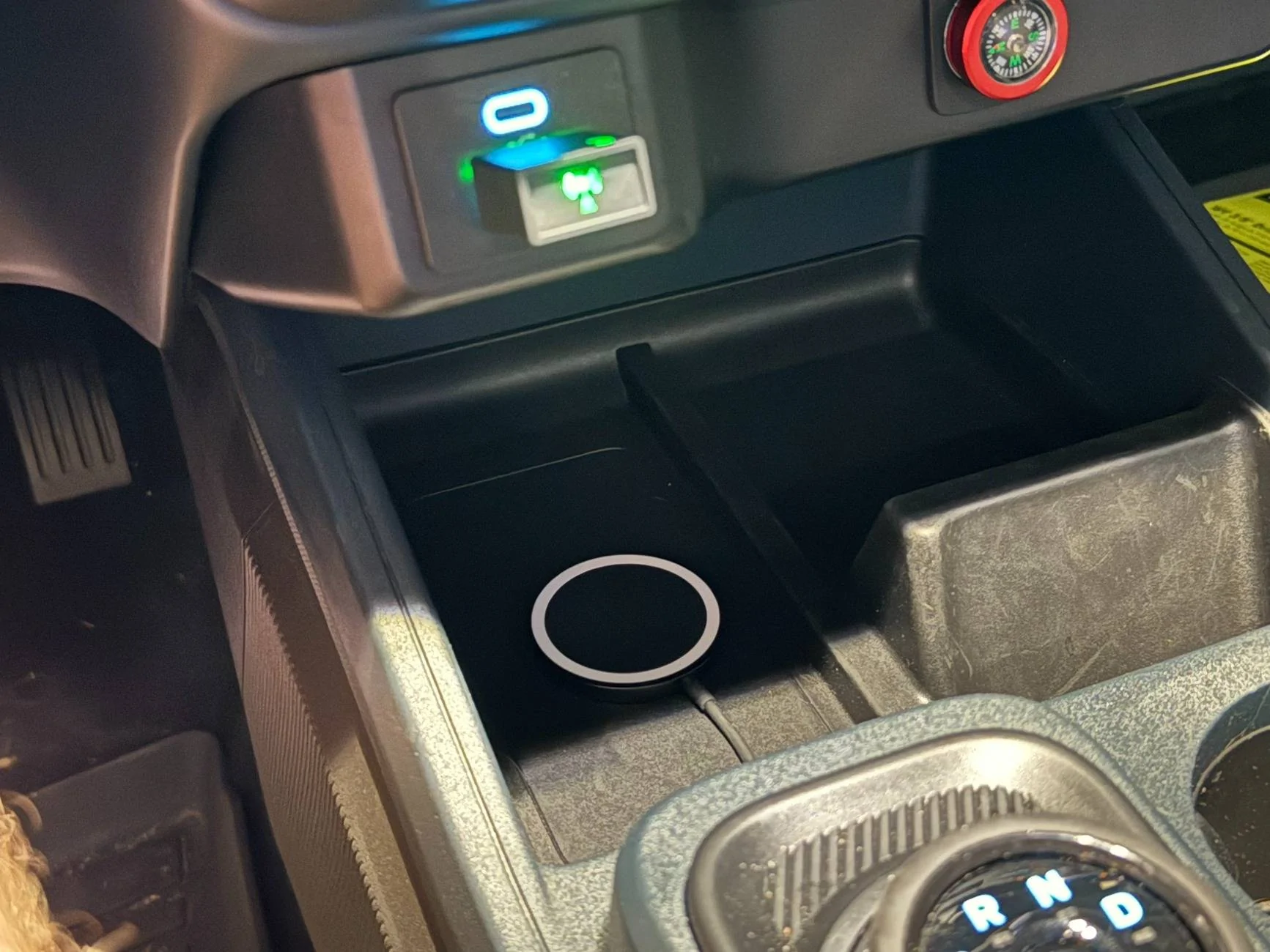 Ford Maverick My Wireless Charging Solution for Ford Maverick Hybrid XLT IMG_0082