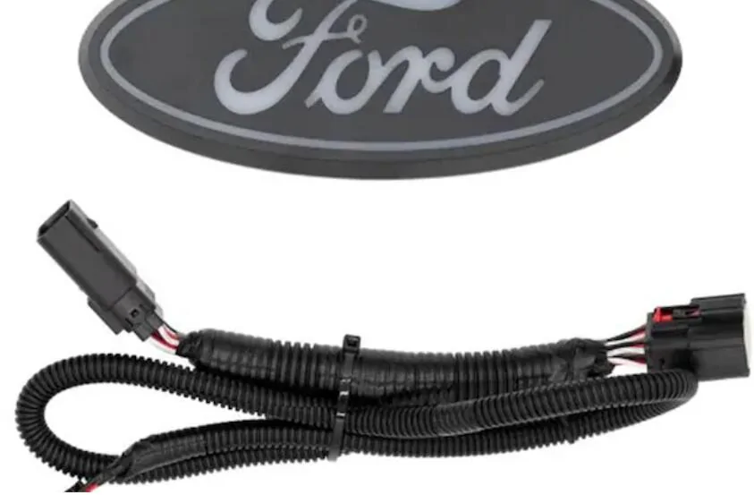 Ford Maverick Lighted Front Grille Ford Oval for 2025 Mavericks 1735223876694-mu