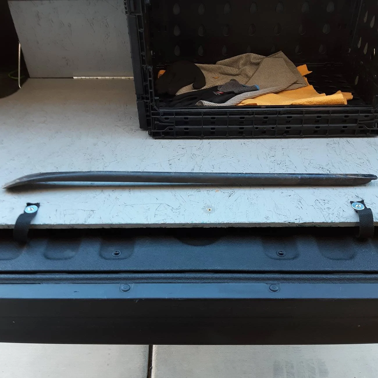 Ford Maverick Frozen gas cap door 20241227_095612