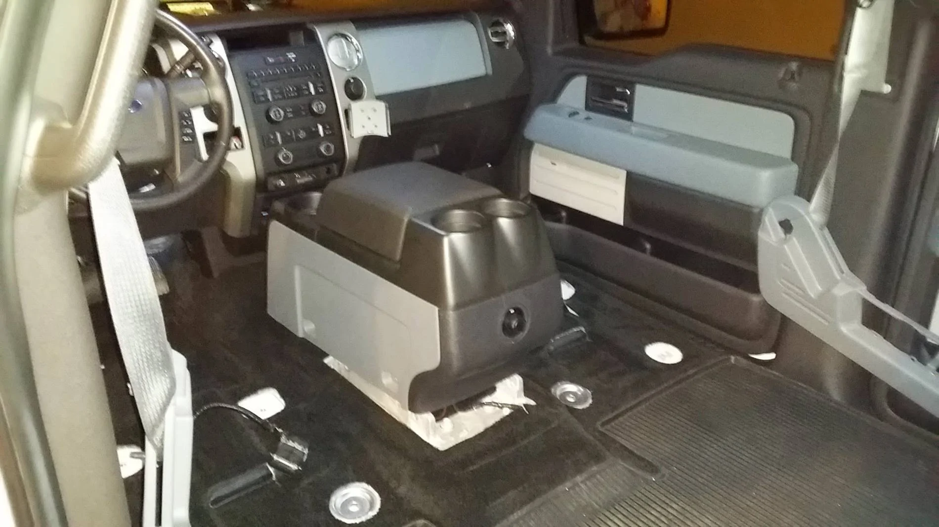 Ford Maverick Heated seat install 20140308_225708