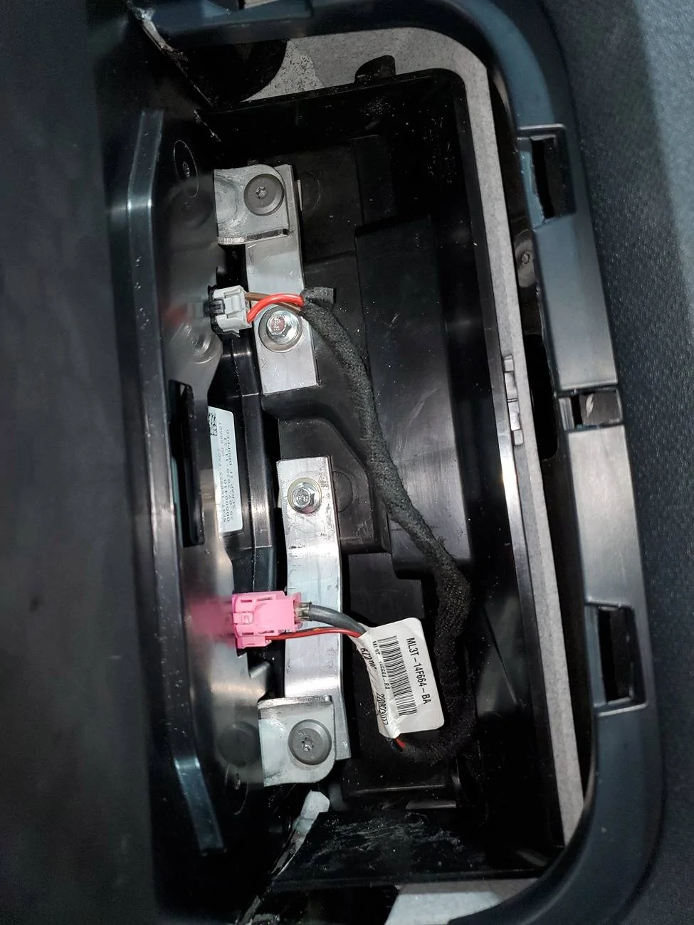 Ford Maverick Sync4 APIM and 13.2" Screen Installation Guide (Lariat Models) 20241227_210938