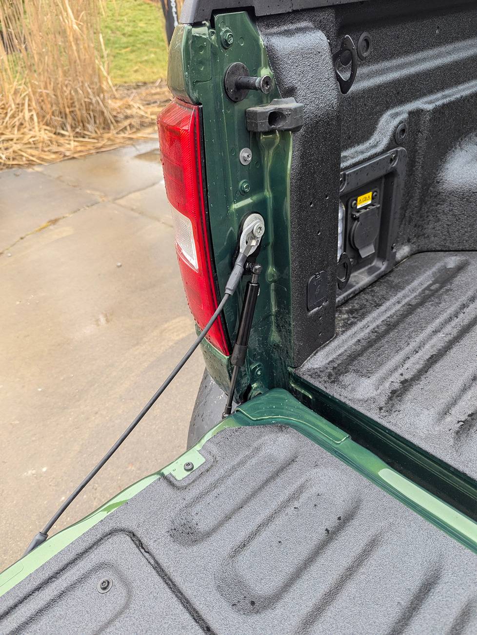 Ford Maverick First Mod of 2025 XLT - tailgate assist 1000014254