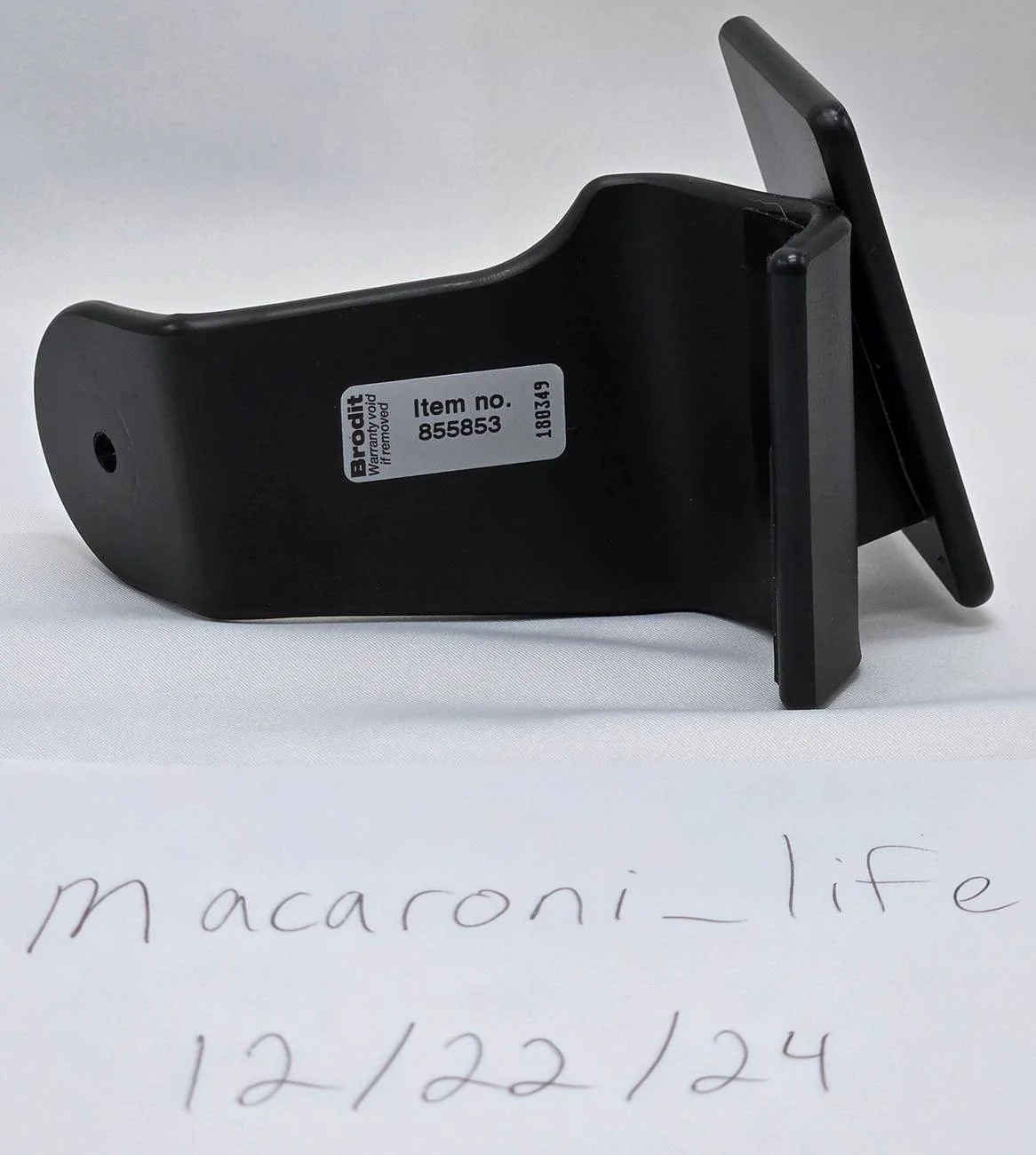 Ford Maverick FS: ProClip angled dash mount for cell phone holder 2024-12-22 11.57.05