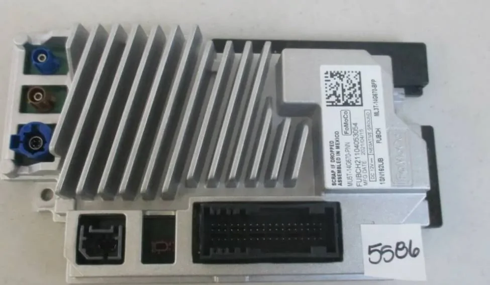 Ford Maverick Sync4 APIM and 13.2" Screen Installation Guide (Lariat Models) IMG_0581