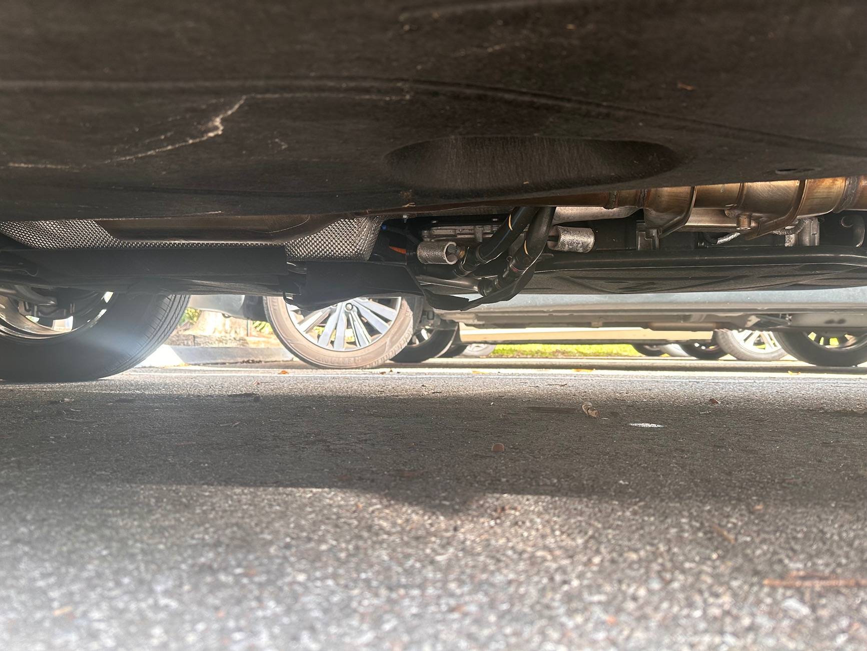 Ford Maverick Maverick Lariat Hybrid 2024 undercarriage damaged IMG_1503