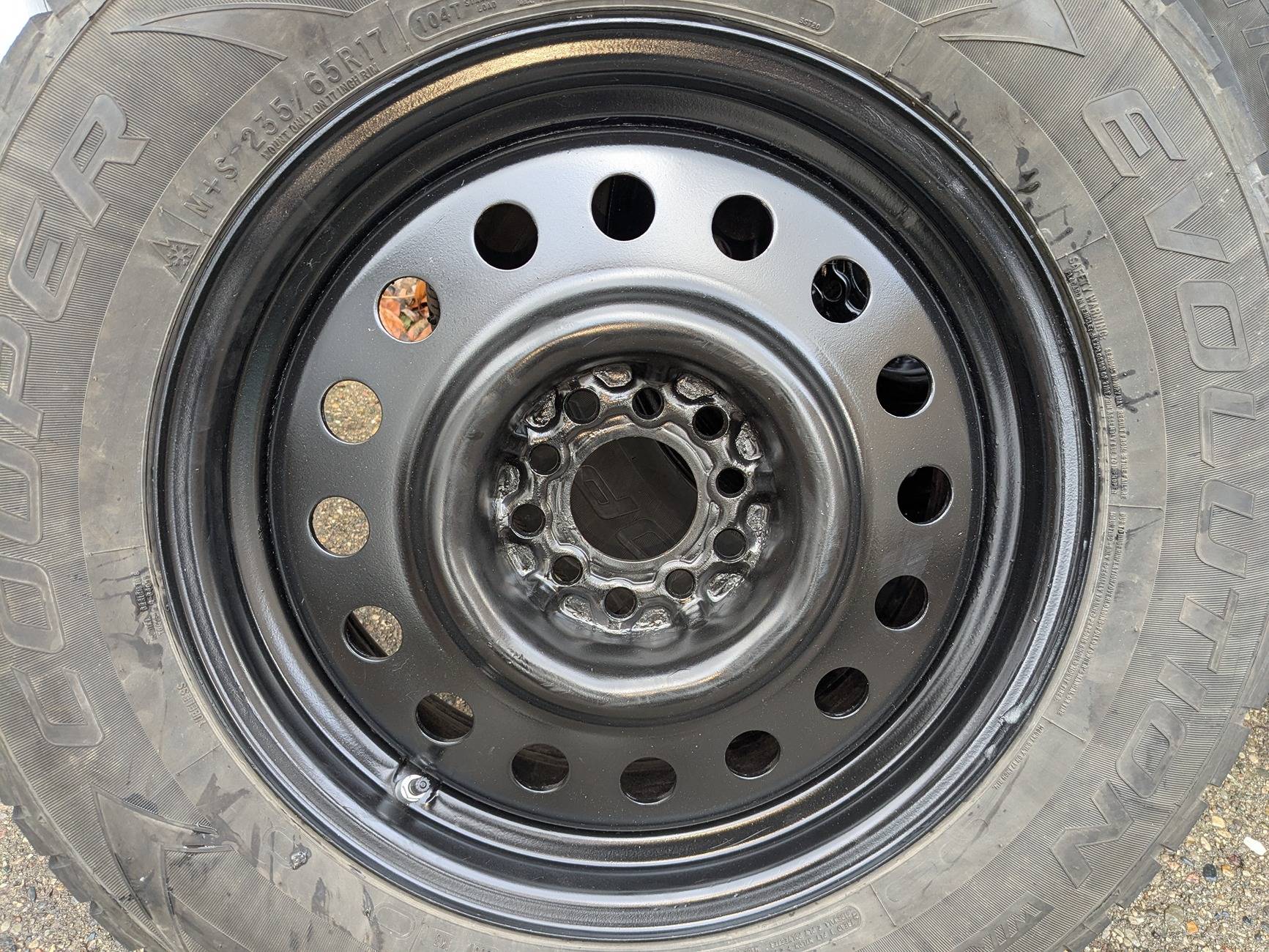 Ford Maverick XL steel rims offset? And are spacers OK? PXL_20241228_161424845