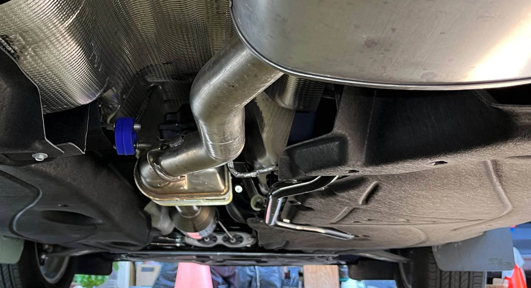 Ford Maverick Maverick Lariat Hybrid 2024 undercarriage damaged Undercarriage w Muffler, Heat Exchanger, Splash Shields 2023 2.L Maverick