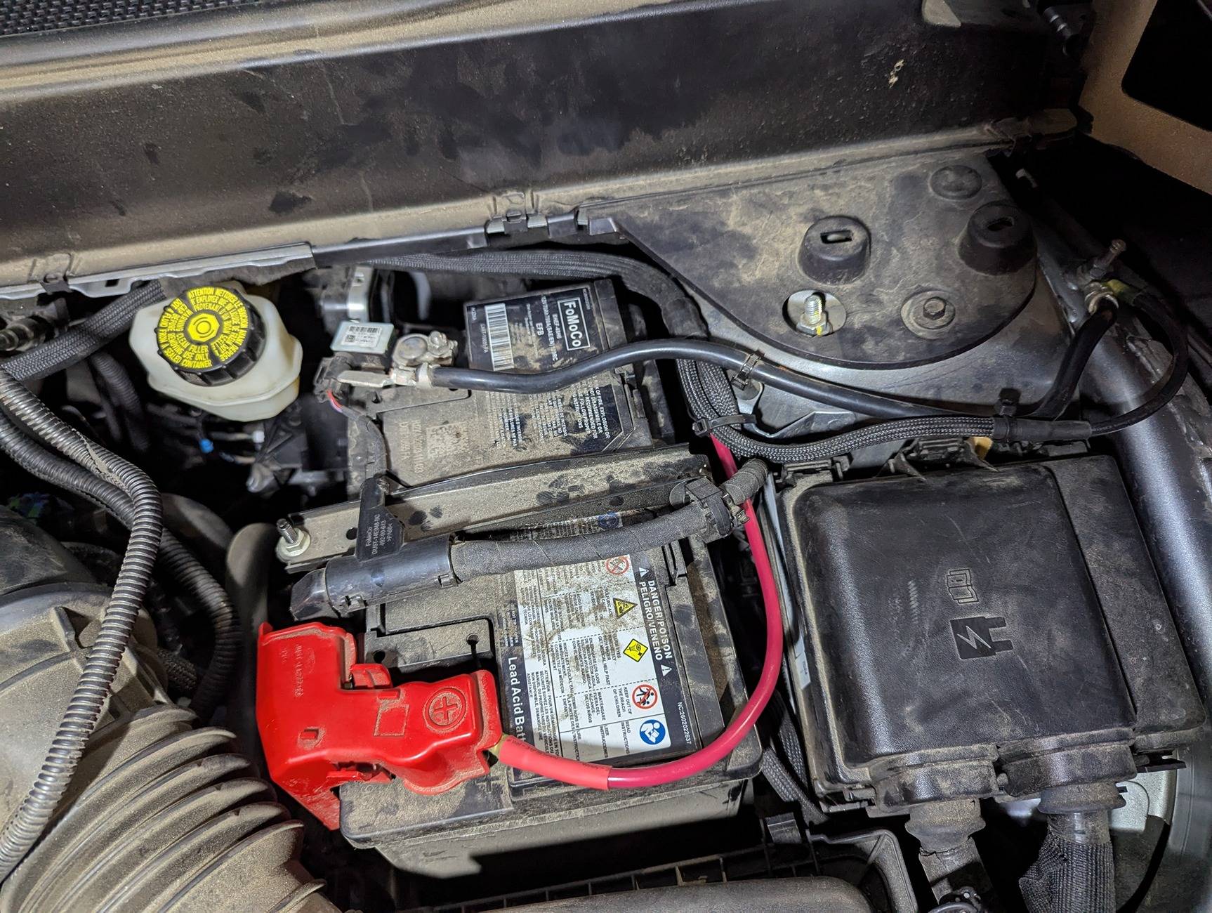 Ford Maverick DC Power Distribution example PXL_20250102_015519395