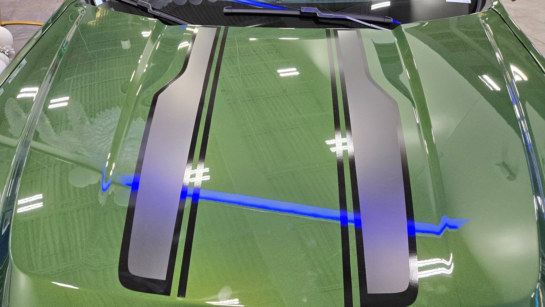 Ford Maverick Black Appearance Package (BAP) Hood Graphics - XLT vs Lariat (photos) 1000020412