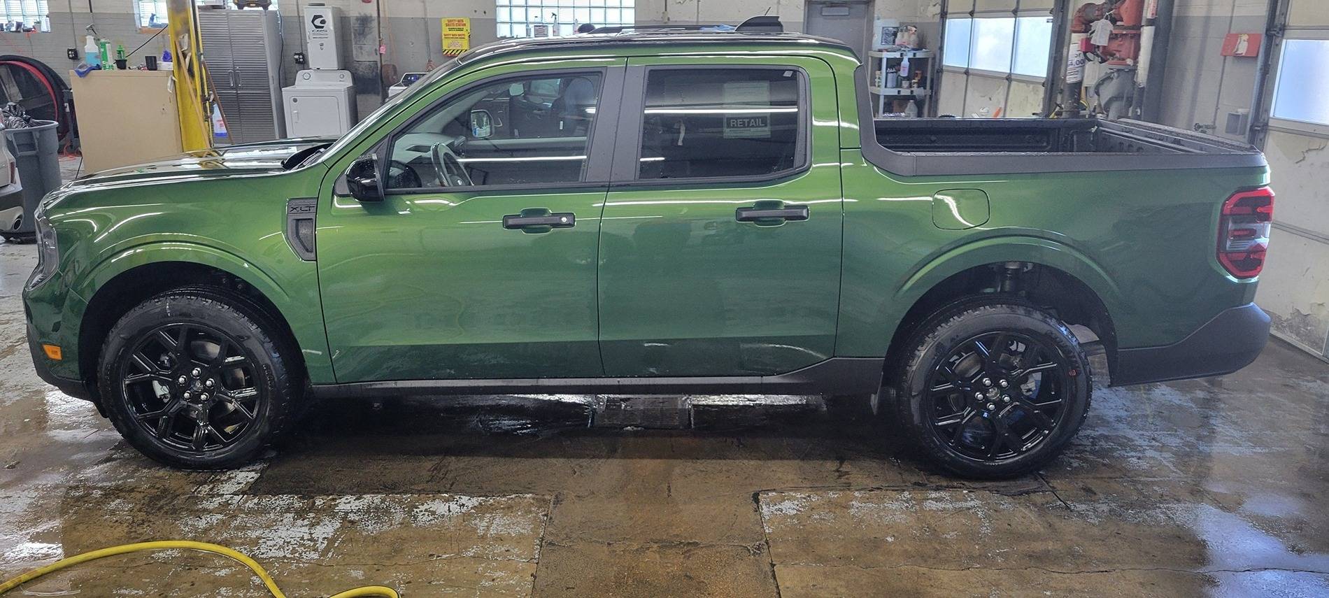 Ford Maverick ERUPTION GREEN Maverick Photos Thread Eruption Green 2025 Maverick XLT w: BAP (Black Appearance Package) 1