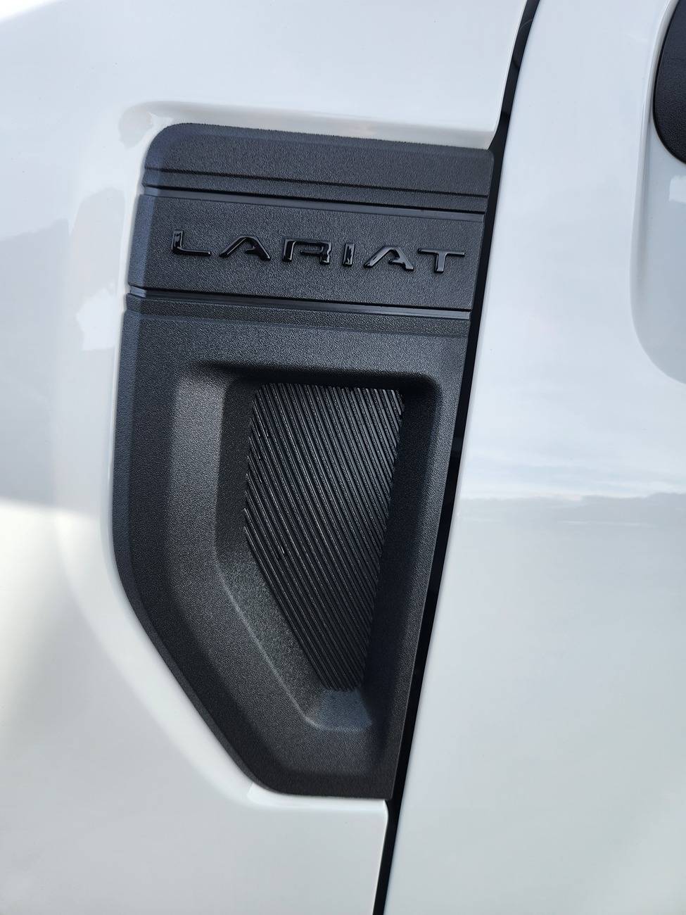 Ford Maverick Black Appearance Package (BAP) Hood Graphics - XLT vs Lariat (photos) 1000007406