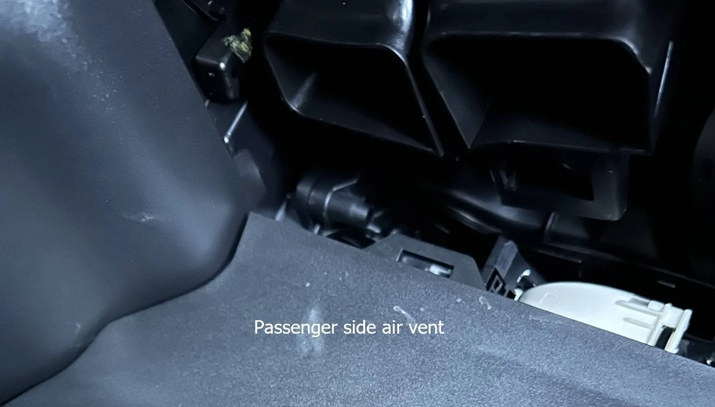 Ford Maverick Hot Air not coming out of vents under dash on 2025 ford maverick VentPassengerSide3