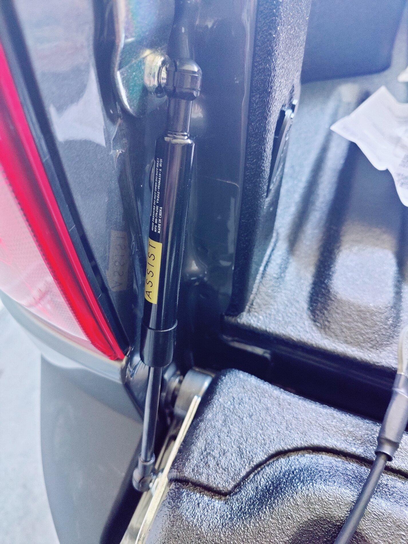 Ford Maverick Tailgate Assist - installed notes, pics, video IMG_20211126_112524
