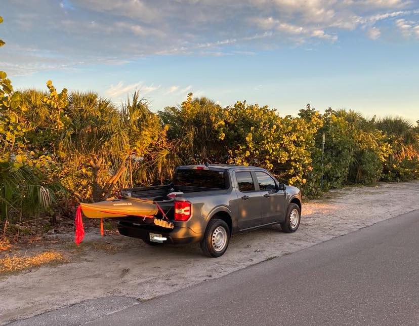 Ford Maverick What's your Maverick hauling in the bed? [Photos Edition] Kayak in Maverick truck bed 2