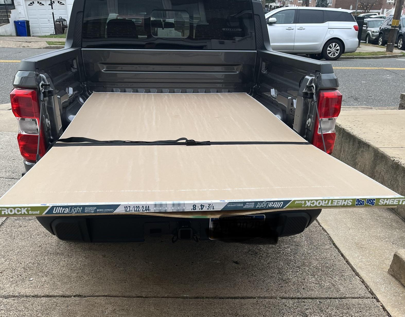 Ford Maverick What's your Maverick hauling in the bed? [Photos Edition] 4'x8' sheetrock 2022 Ford Maverick bed