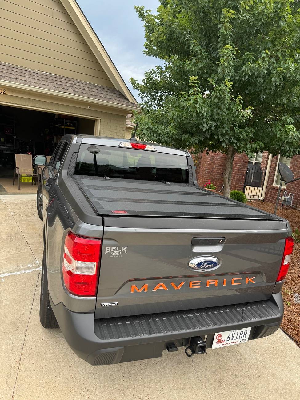 Ford Maverick Bedcover recommendations - Must open with tailgate up IMG_3602