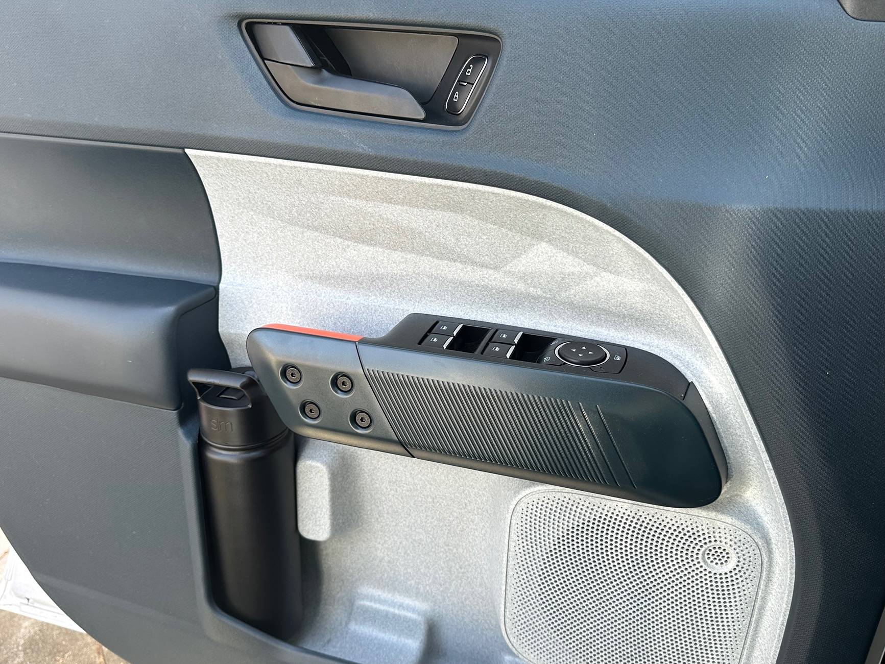 Ford Maverick Water bottle with perfect door fit - from Simple Modern 🤠 IMG_1959