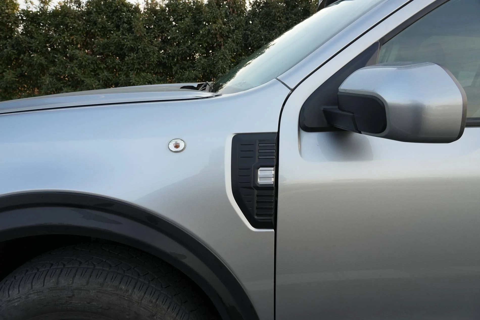 Ford Maverick Mabett | Upgraded Side Marker Lights Available Now! DSC09132