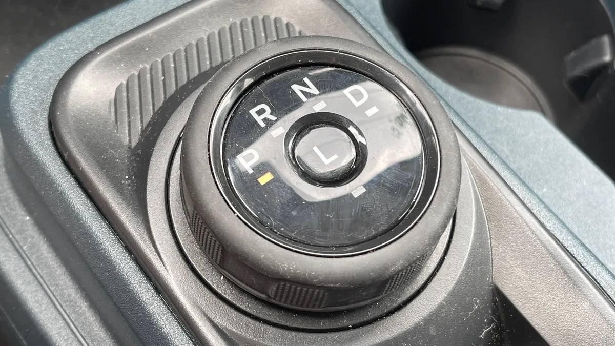 Maverick_shift_knob.jpg
