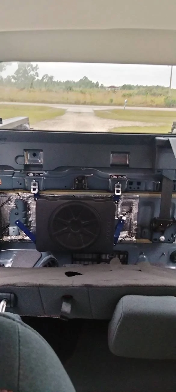 Ford Maverick Installing two kicker HS518 compact powered subs in XLT 1000001170
