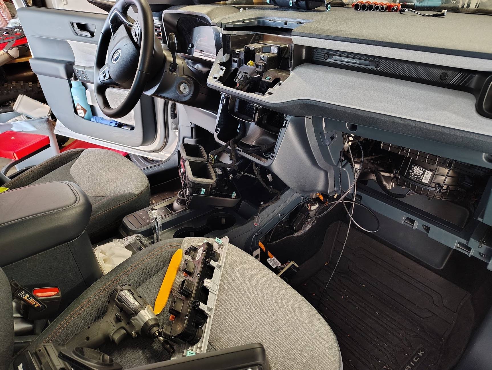 Ford Maverick GMRS Interference from rear brake/turn lights [SOLVED] IMG_20250201_140019971_HDR