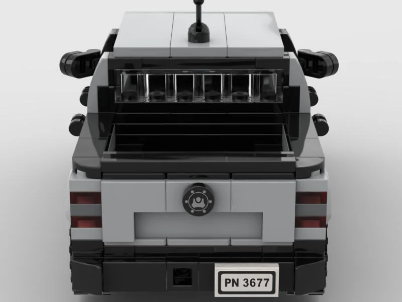 Maverick Different Tailgate_Square Recessed Zoom.jpg