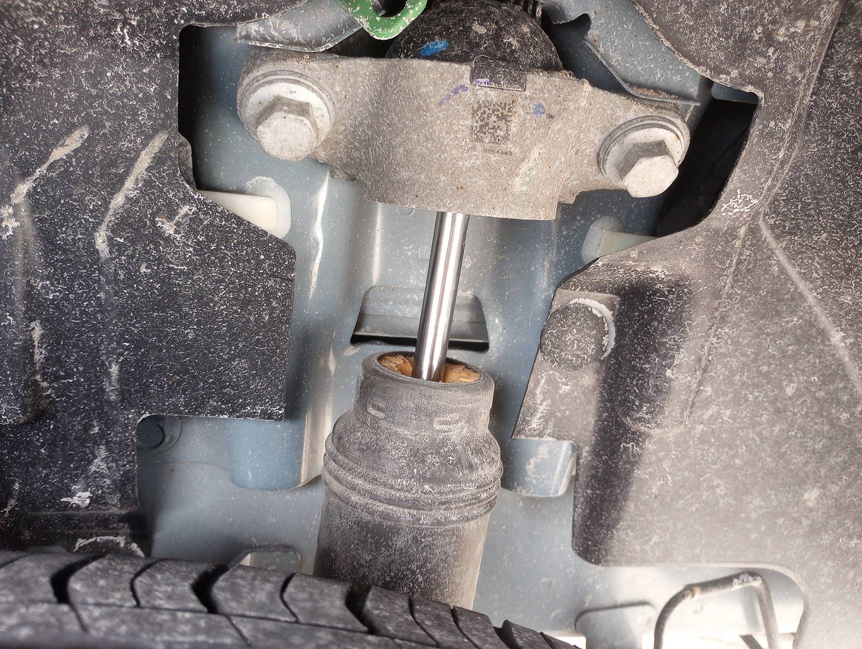 Ford Maverick Rear Shock Boot keeps failing on Maverick Hybrid FWD rear shock boot