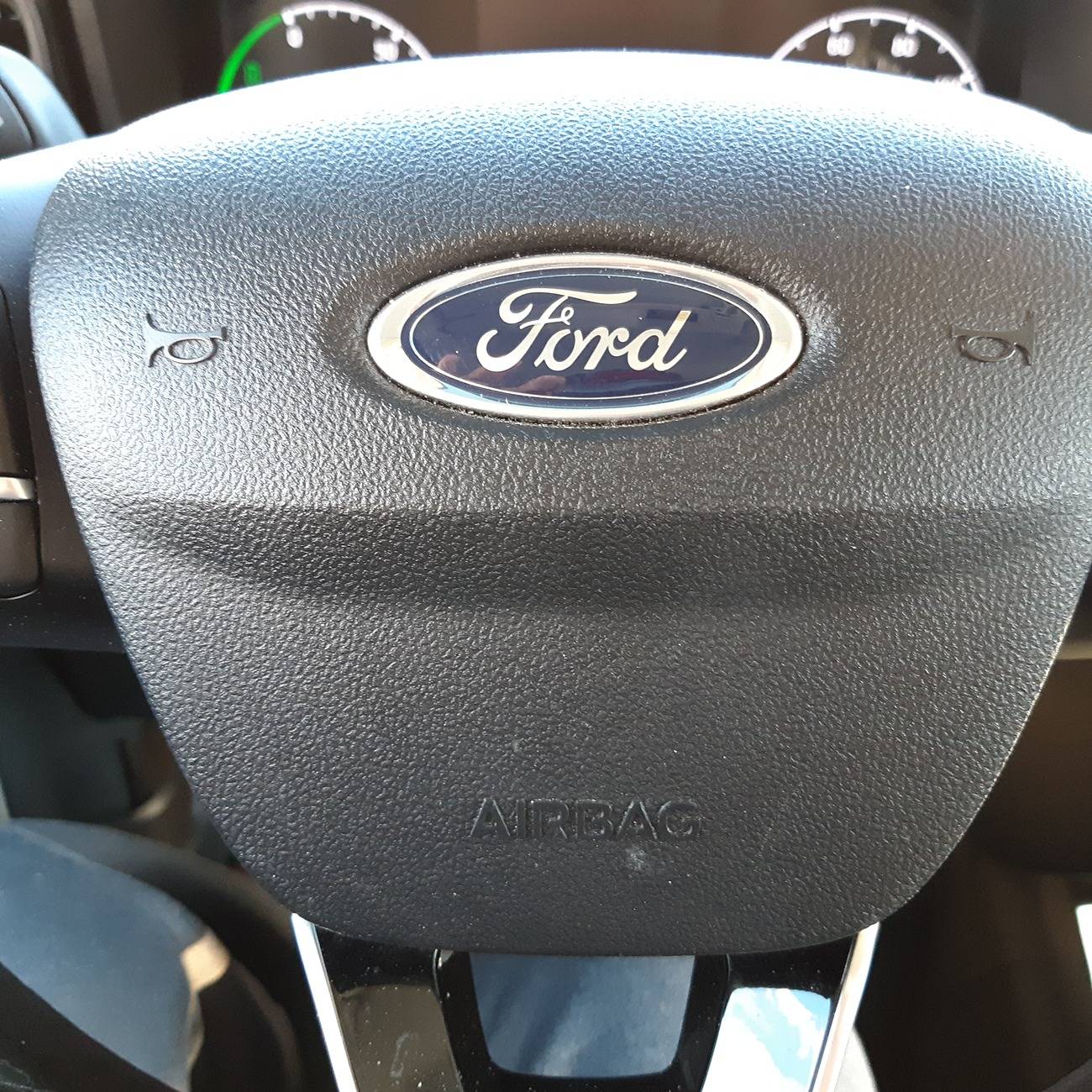 Ford Maverick Airbag cover is splitting 20250224_084910