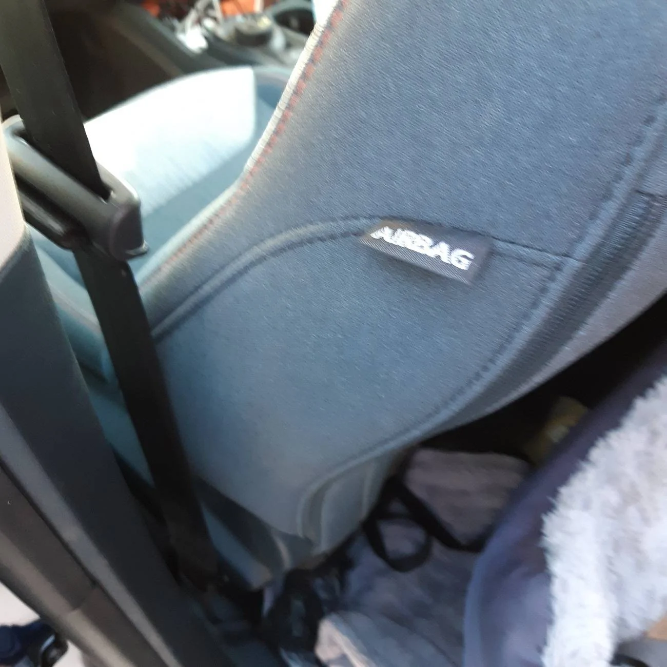 Ford Maverick Okay to install sheepskin seat cover driver side? 20250227_081726